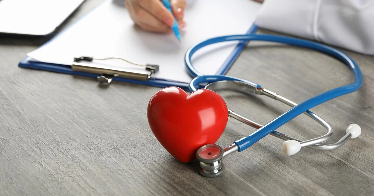 Relação entre angioplastia, cateterismo e aposentadoria antecipada