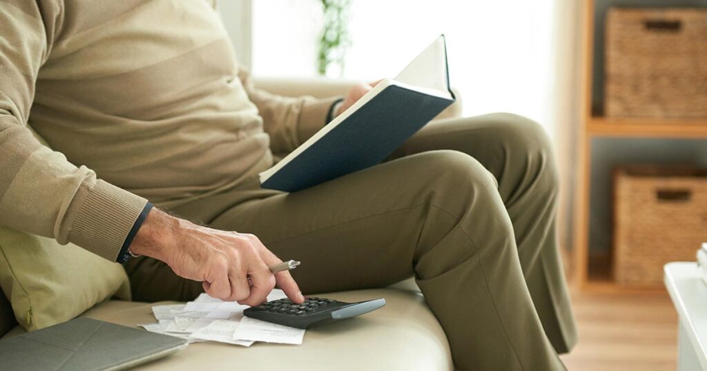 Entenda como funciona a aposentadoria de servidores públicos.